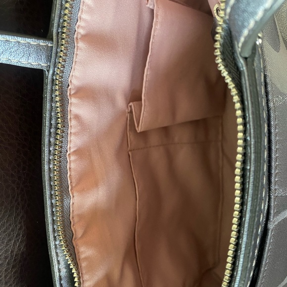 Coach satchel purse in grey/silver - Picture 9 of 9